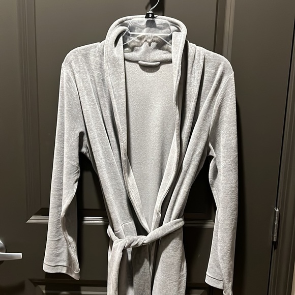 J. Jill Velour BathRobe - Picture 1 of 6